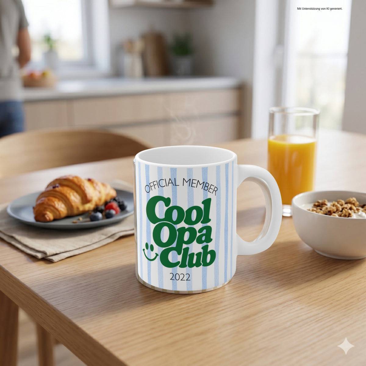 Cool Opa Club Tasse 2022 auf dem Frühstückstisch