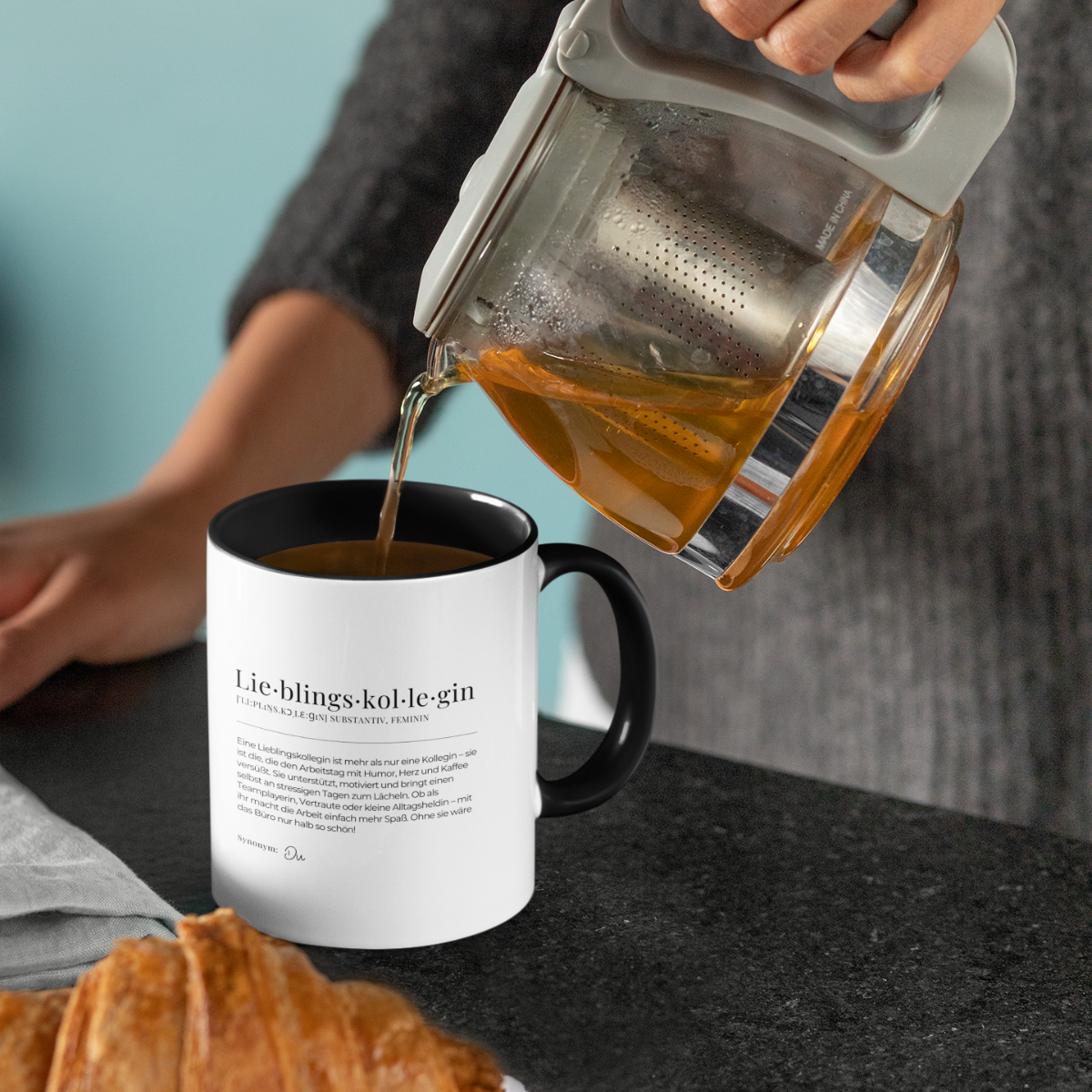 Tasse Definition Lieblingskollegin - zweifarbig schwarz