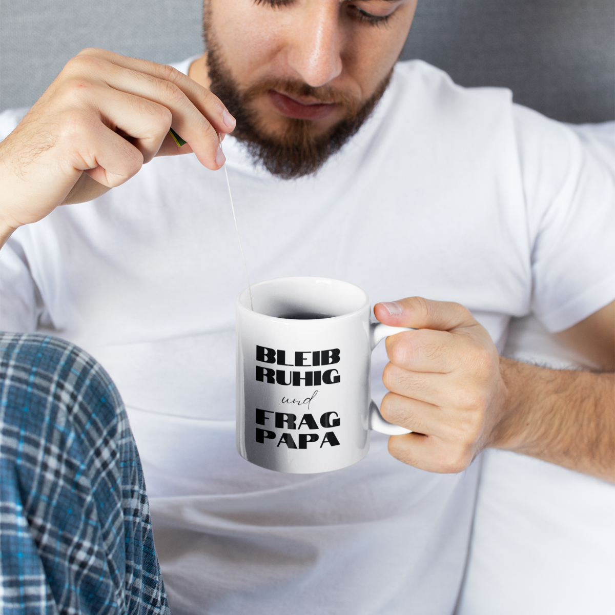 Tasse Bleib Ruhig Und Frag Papa